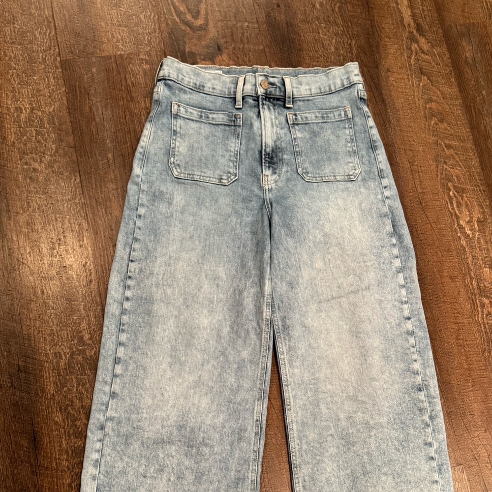 GAP High Rise Light Blue Jeans - Picture 2 of 11